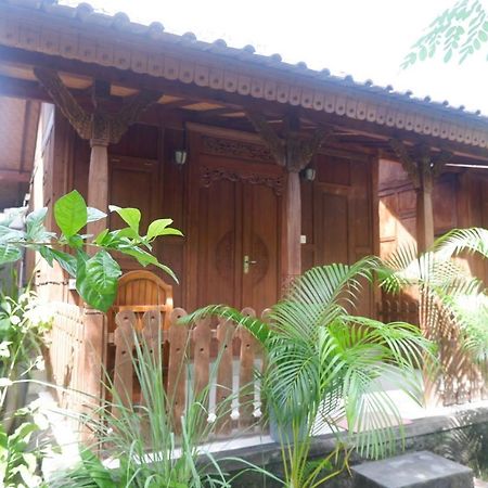Satria House Amed Hotel Екстериор снимка
