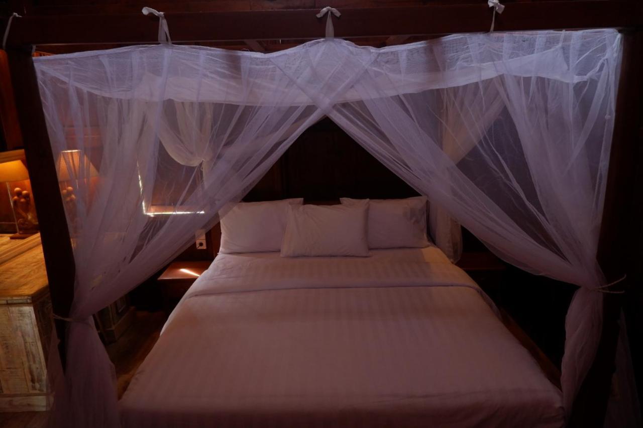 Satria House Amed Hotel Екстериор снимка